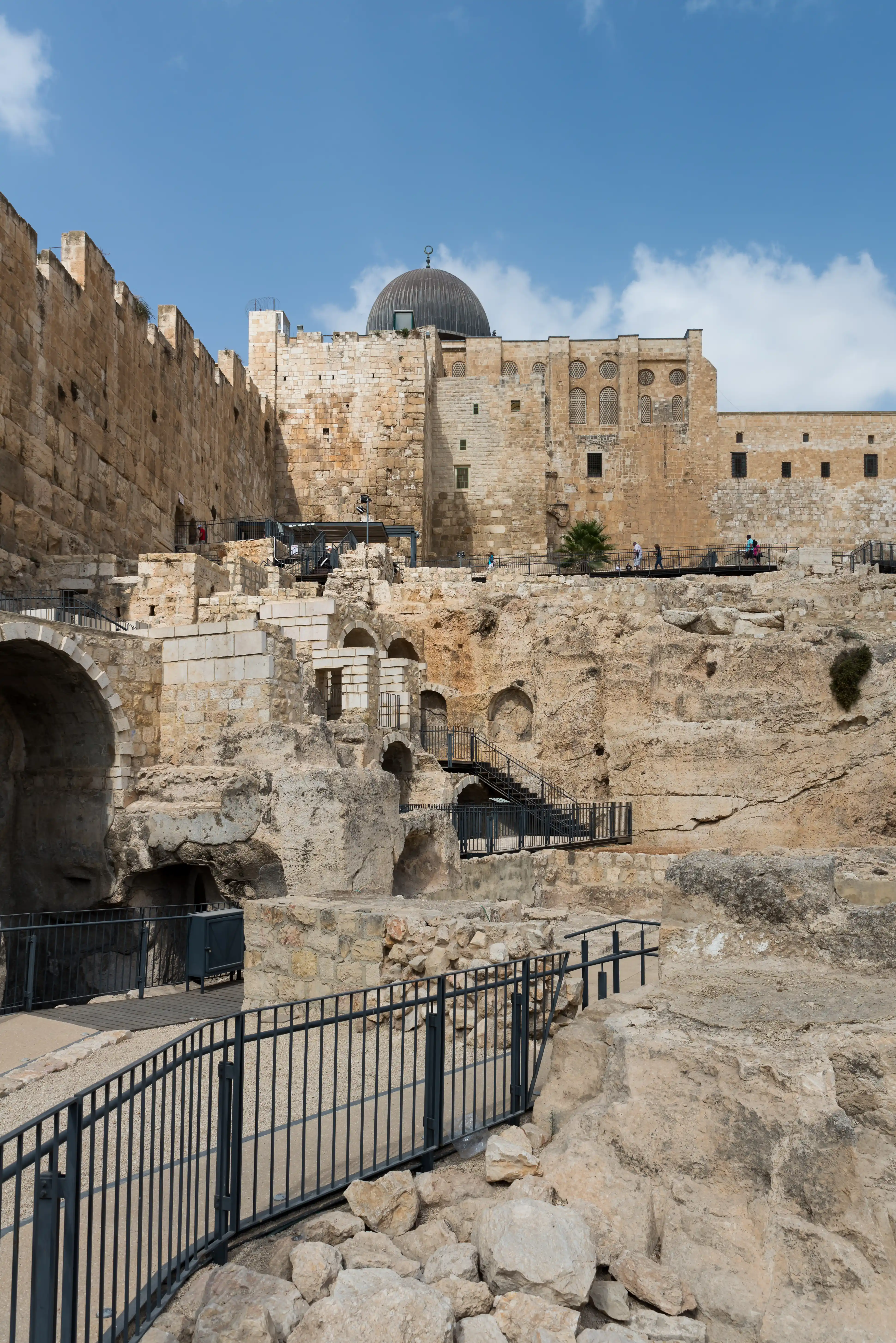 descoperă destinația